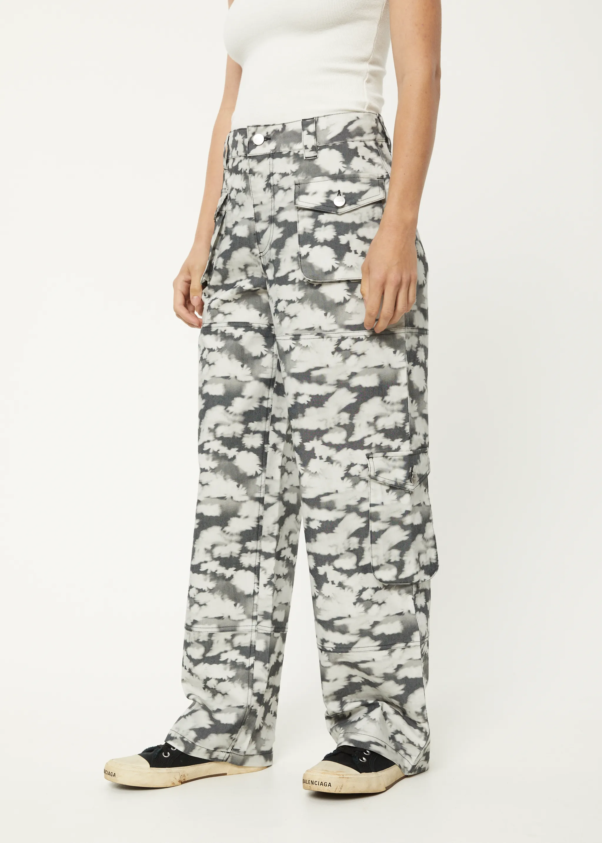 AFENDS Womens Linger - Cargo Pants - Black Floral