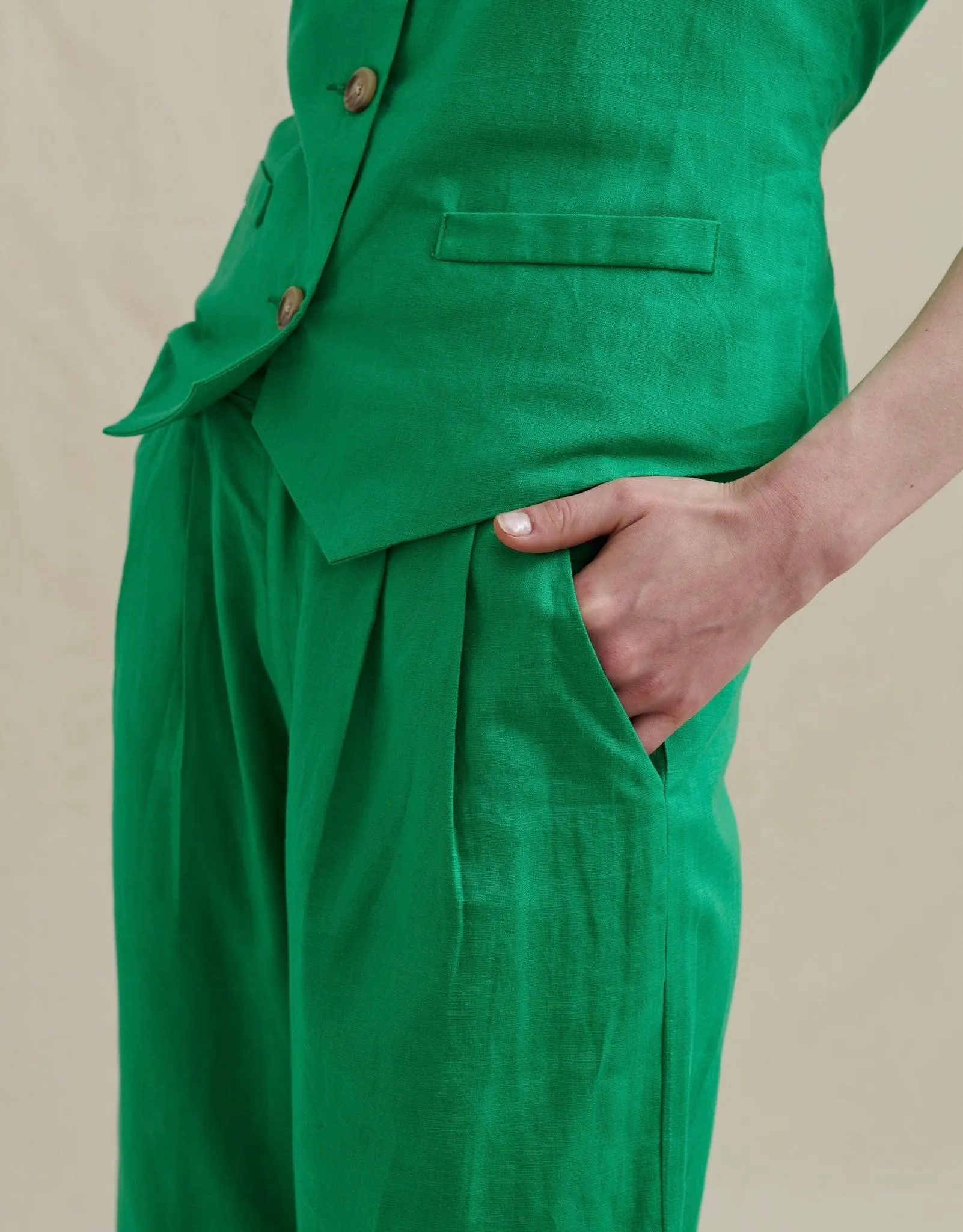 Analia Zig Wide Leg Pant in Green