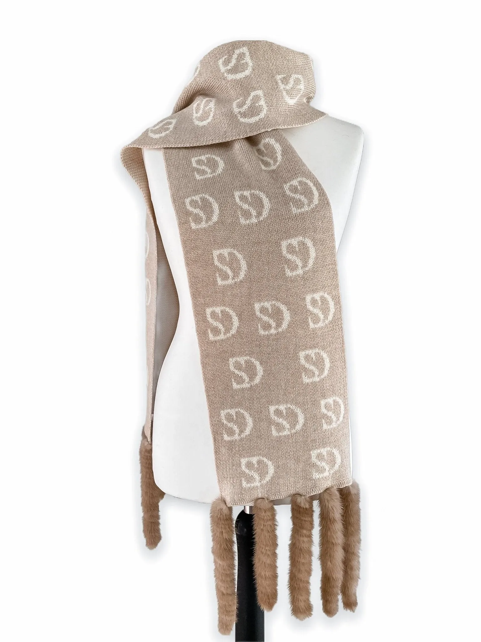 Beige Wool Scarf With Mink Fringes