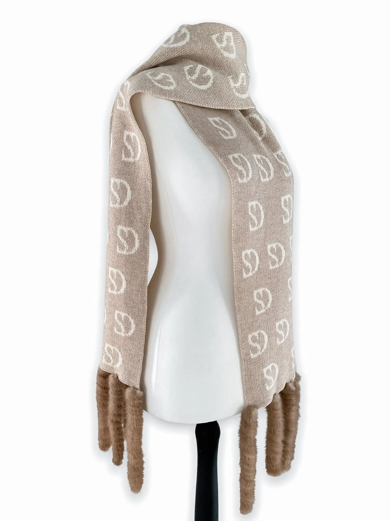 Beige Wool Scarf With Mink Fringes