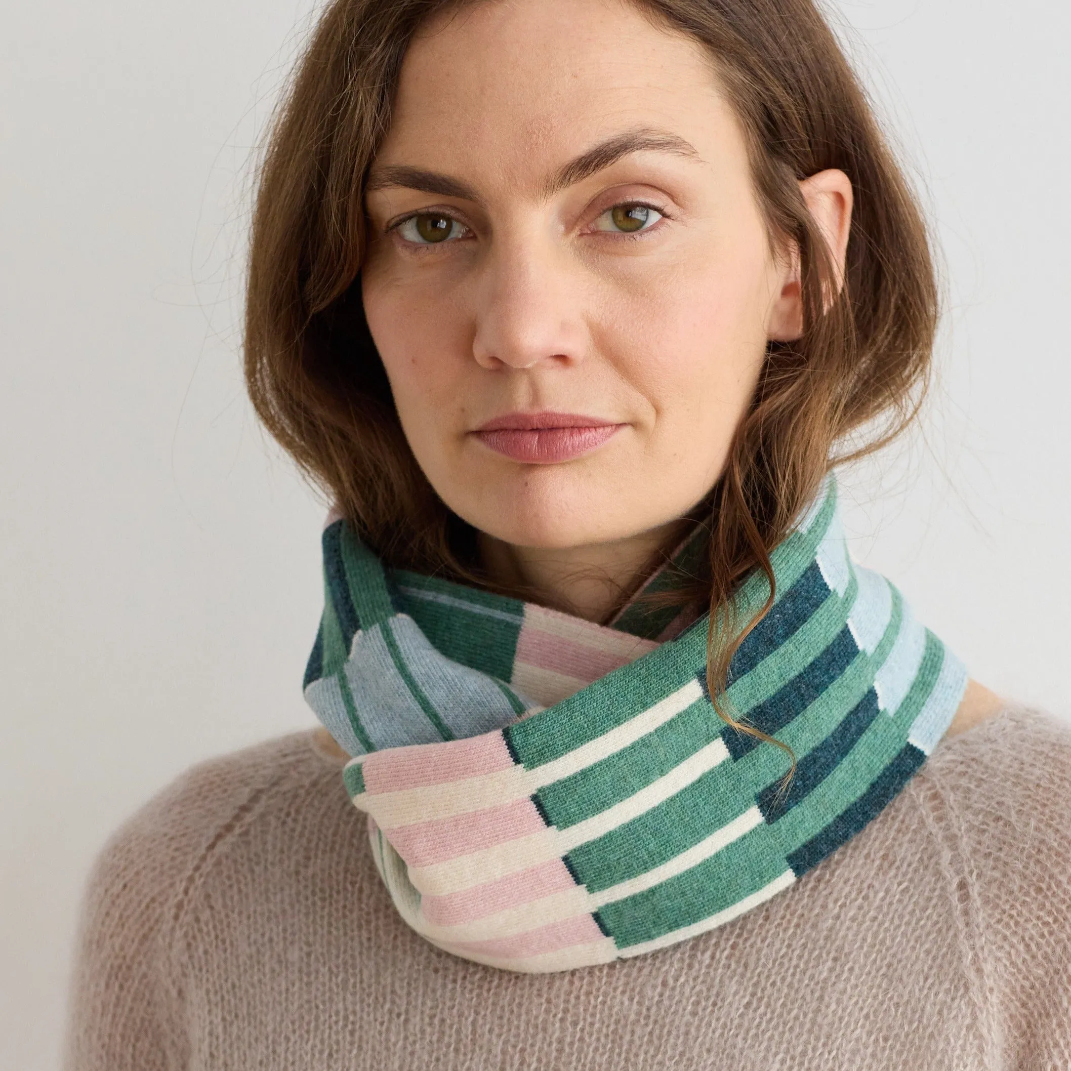 Circle Harbour Scarf - Willow and Sea Shell