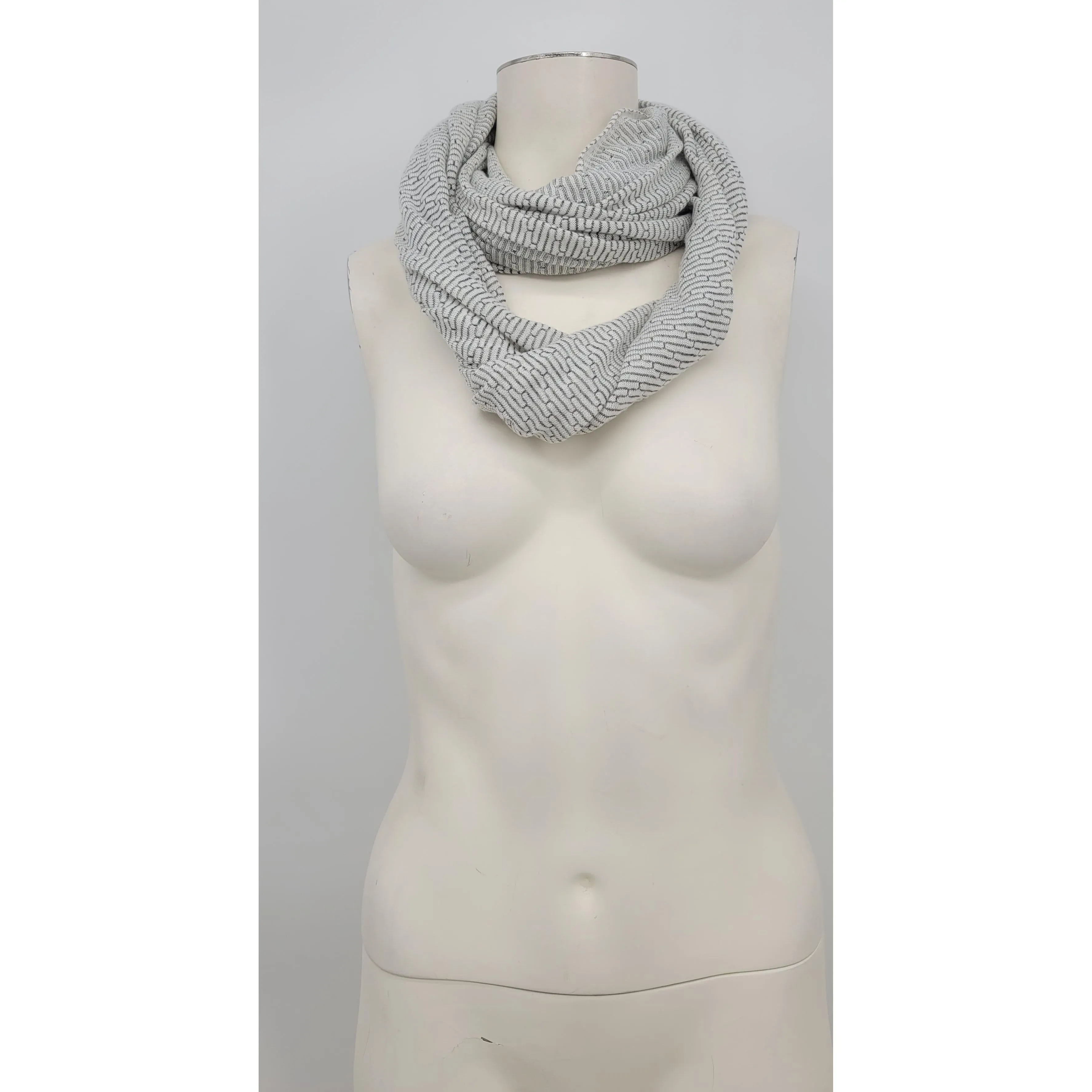 Echo Design Womens Through the Looking Glass Infinity Scarf, Grey