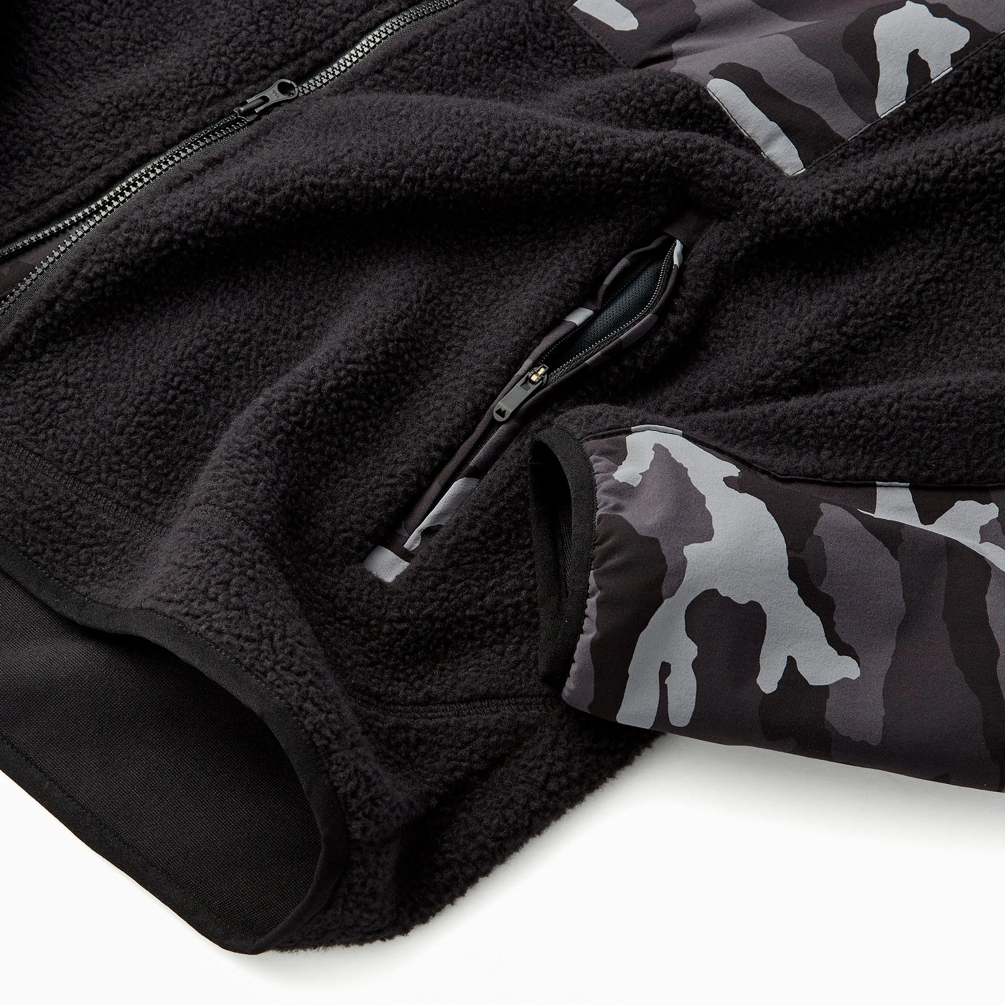 High Pile Sherpa Jacket in Black Camo