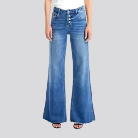 Highly-stretchy medium-wash jeans