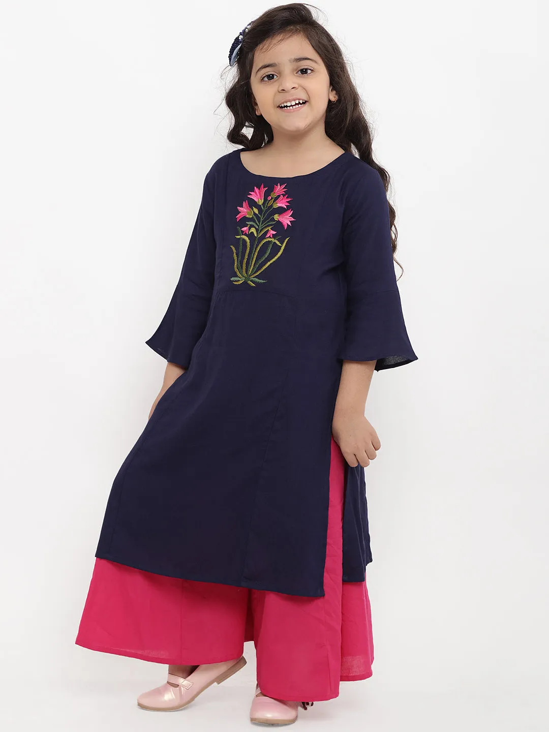 Jashvi Girls Blue Floral Embroidered Panelled Kurta With Palazzos