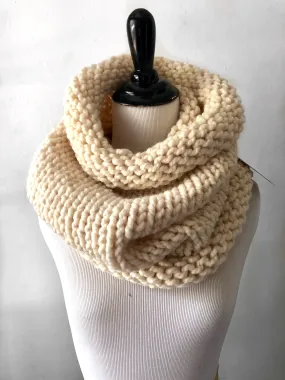 Neckwarmer in Winter White