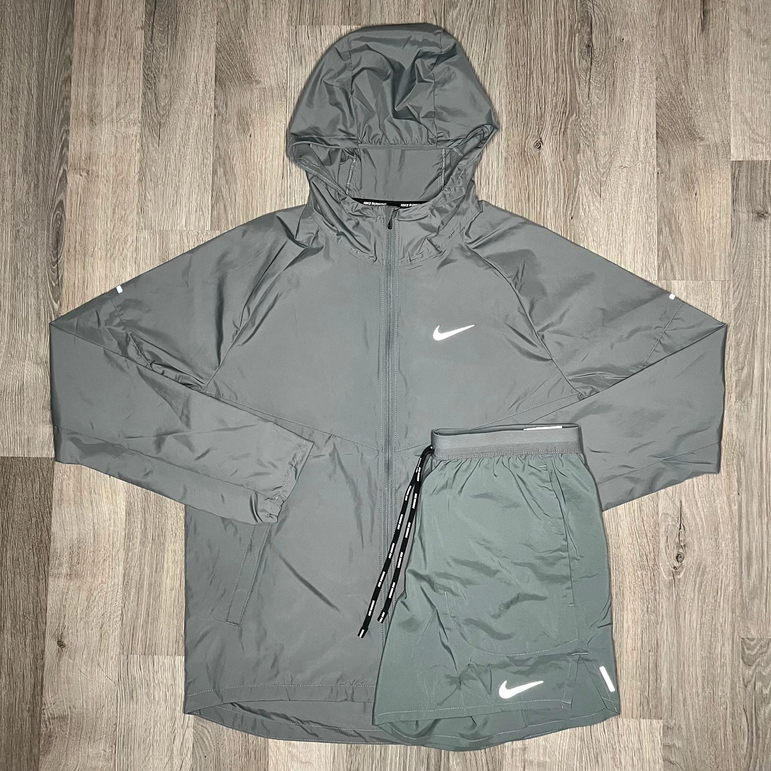 Nike Repel & Flex Stride Set - Jacket & Shorts - Smoke Grey