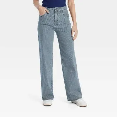 Open Box - Universal Thread Women's High Waisted Wide Leg Cropped High-Rise Jeans