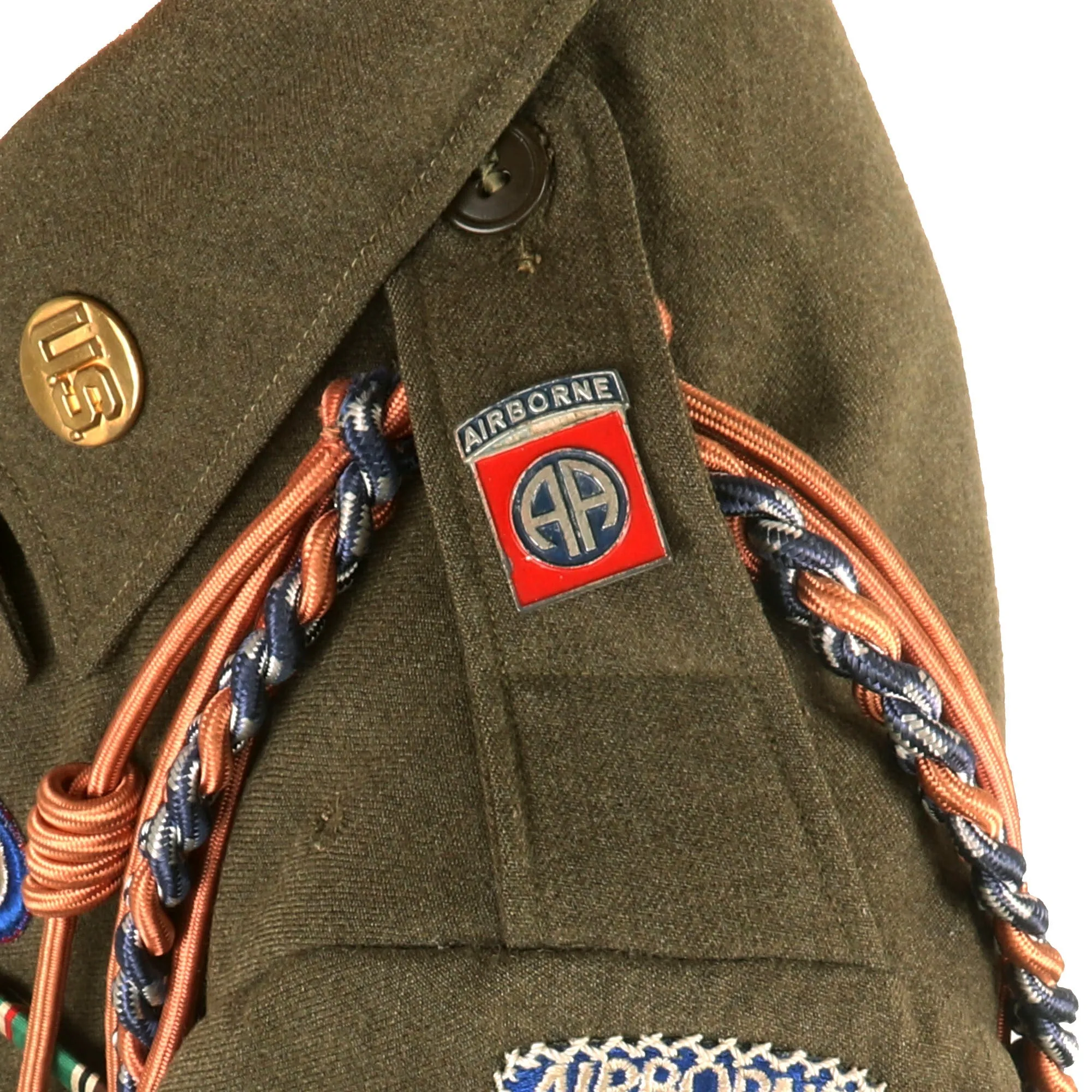 Original U.S. WWII Named 82nd Airborne Division Headquarters Ike Jacket with DUI on Shoulder Boards