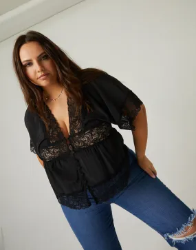 Plus Size Lace Trim Blouse