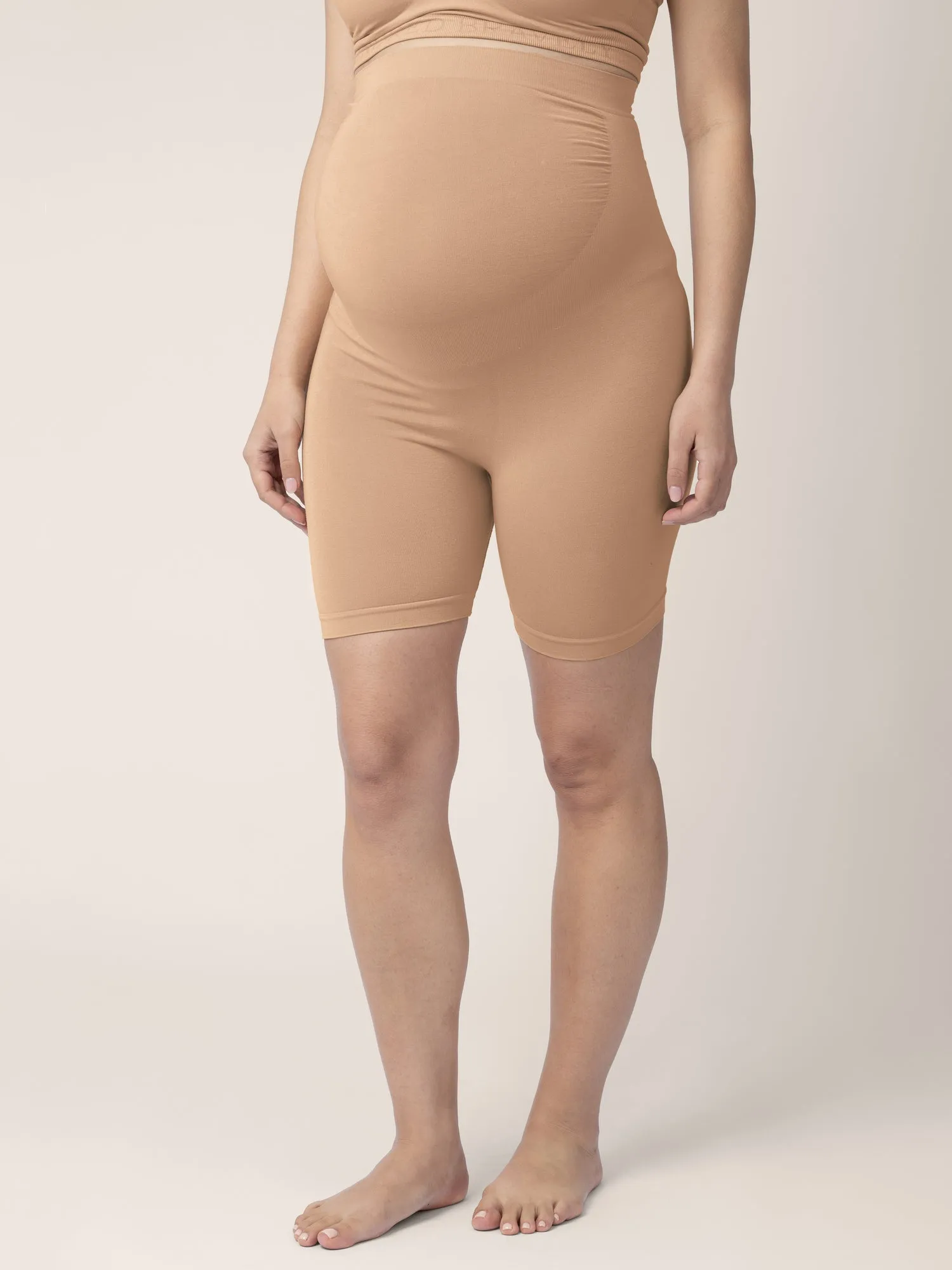 Seamless Bamboo Maternity No Rub Short | Beige