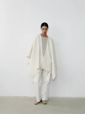 THE CASHMERE CAPE - WHITE