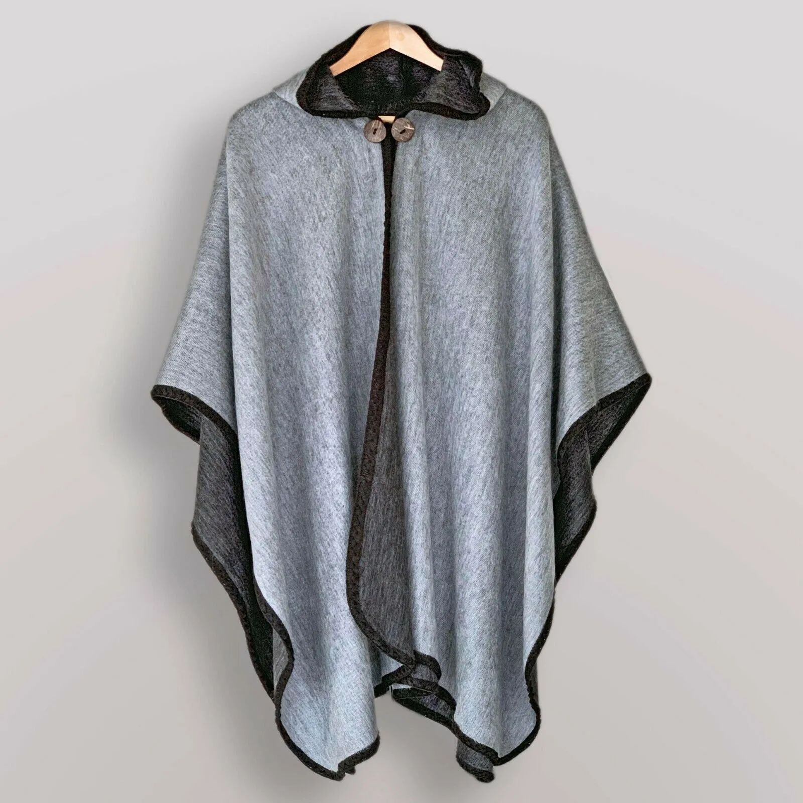 Tiukcha - Lightweight Baby Alpaca Hooded Cape Poncho - Solid Gray - Unisex